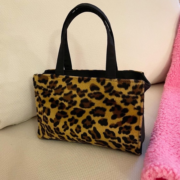 SOLD💌 - Picture 2 of 4